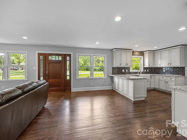 19041 Davidson Concord Rd — Photo 5