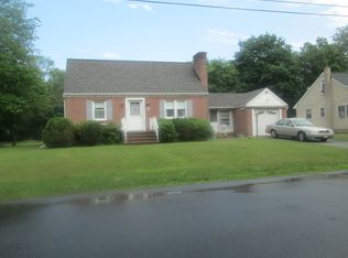 15 Fairview Ave, Pequannock, NJ 07440