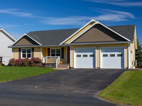 15 Kenwood Cir, Charlottetown, PE C1E 1Z8