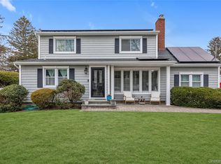 19 Alyssum Avenue, Huntington, NY 11743