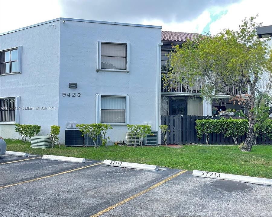 1st image of 9423 Fontainebleau Blvd APT 201