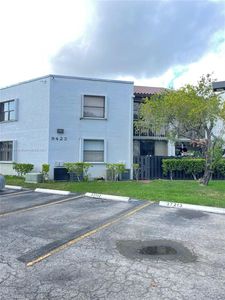9423 Fontainebleau Blvd APT 201, Miami, FL, 33172