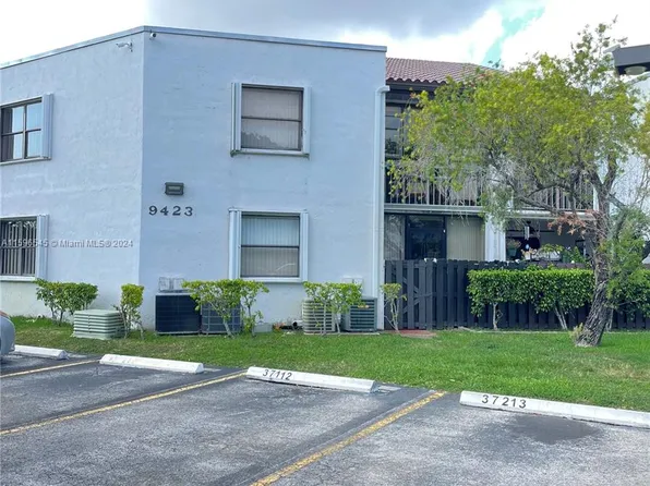 9423 Fontainebleau Blvd APT 201, Miami, FL 33172
