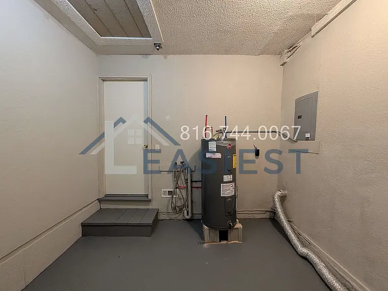 6315 E 149th St — Photo 21