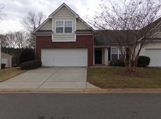 4361 Glenlea Commons Dr, Charlotte, NC 28216