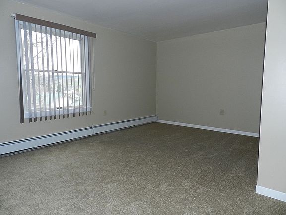 4th image of 503 N Buffalo St