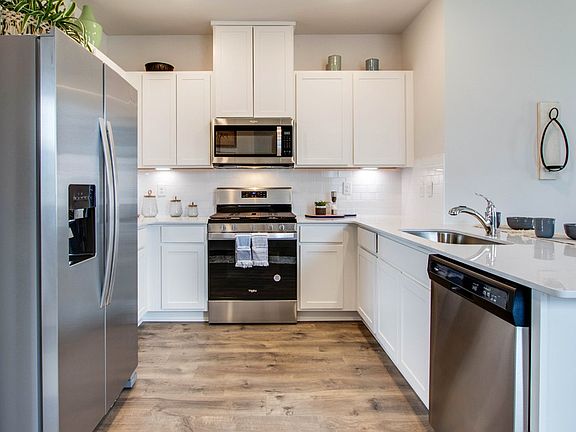 5th image of 1077 Linn Cove Ct Lot 19