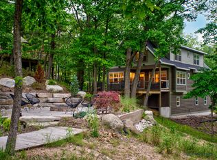 18840 Piney Point Dr, Spring Lake, MI 49456