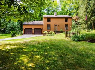 49321 England Dr, East Palestine, OH 44413