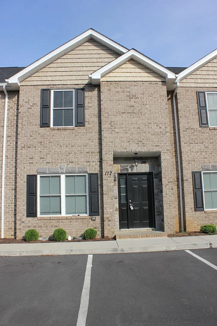 Cedar Point Townhouse for Rent — Photo 1