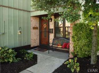 1712 Redwood Ct, Allentown, PA 18104