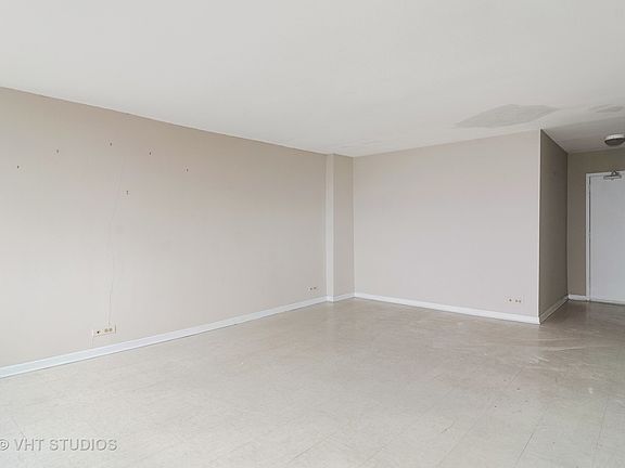 3rd image of 1355 N Sandburg Ter #2906