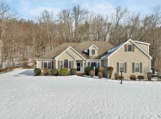 31 Longmeadow Drive, Brentwood, NH 03833