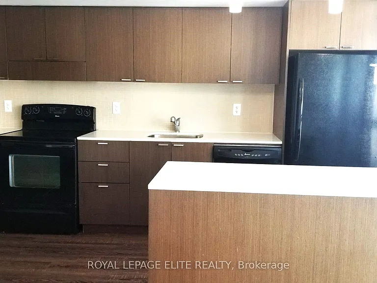 110 Charles St E #1211 — Photo 9