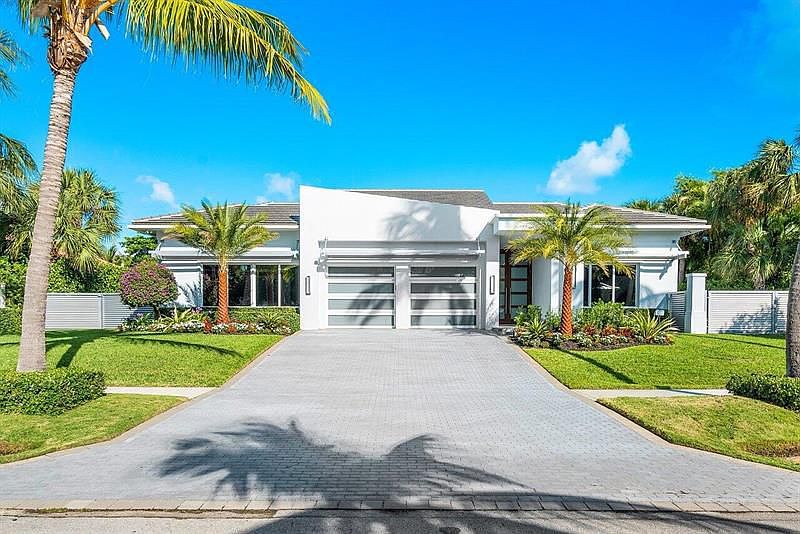 1st image of 17 Coconut Ln