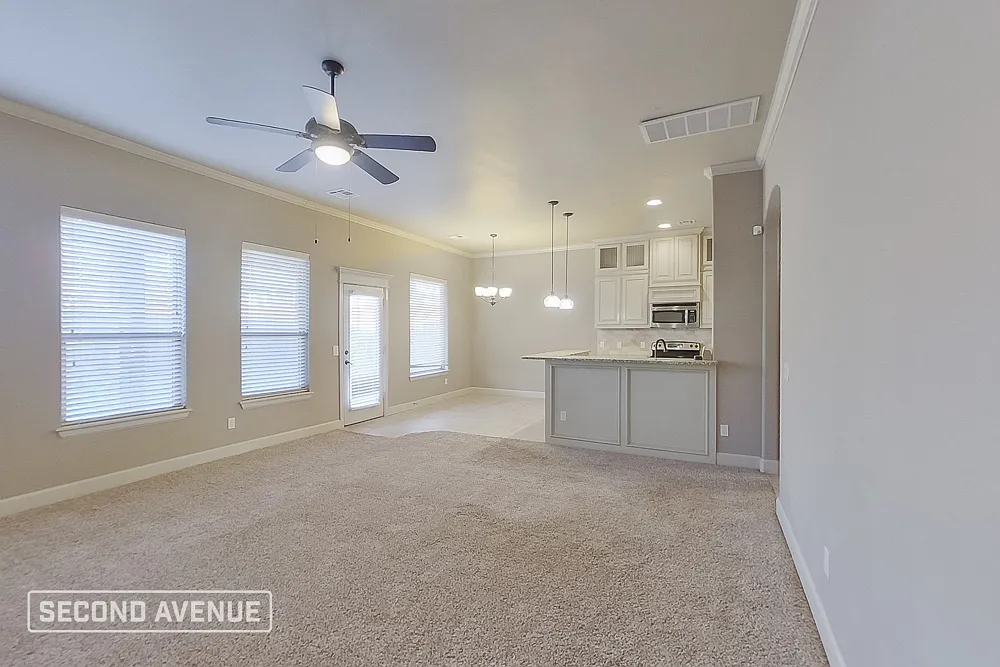 3 bed, 2.0 bath, 1723 sqft, $1,850 — Photo 2