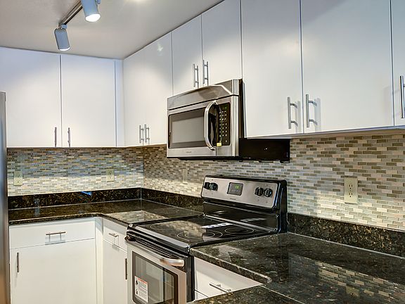 3rd image of 102 Vista Verdi 336 Cir