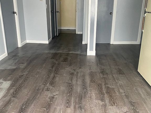 3rd image of 23214 118th Ave Floor 1
