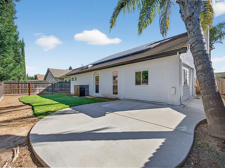 10291 N Whitney Ave — Photo 36