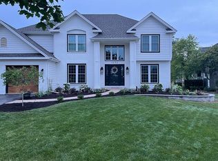 1030 Rosewood Dr, West Chicago, IL 60185