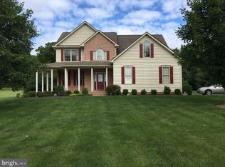 375 Lost Rd, Martinsburg, WV 25403