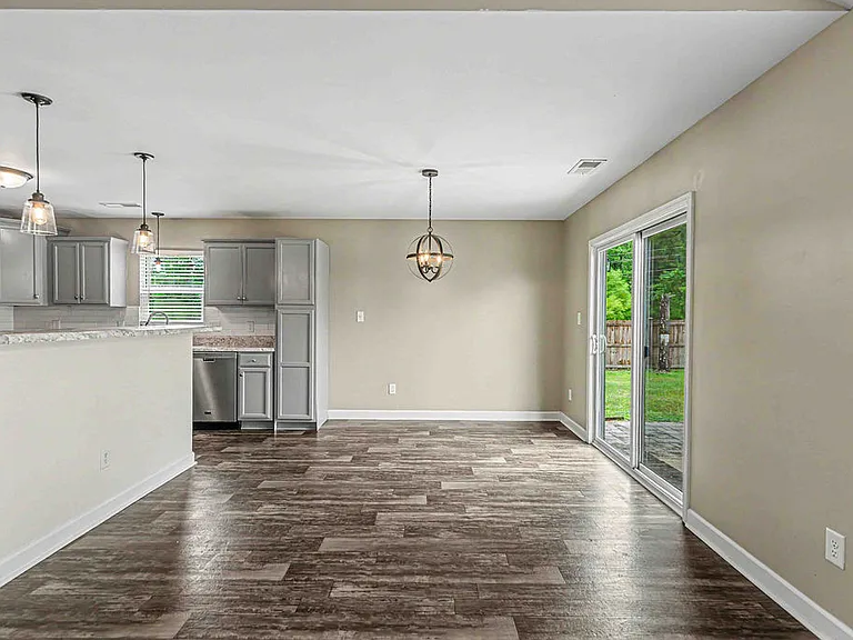 186 Peytons Ridge Dr — Photo 10