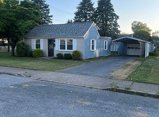16 S George St, Mechanicsburg, PA