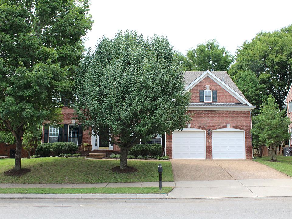 1st image of 103 Turnberry Dr