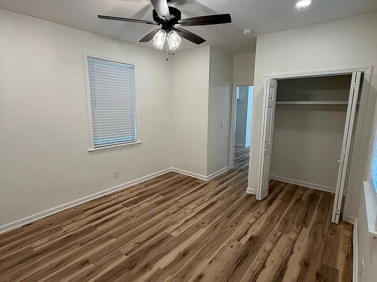 1013 Riverside Dr — Photo 7