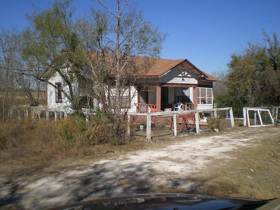 2nd image of 3712 Wosnig Rd