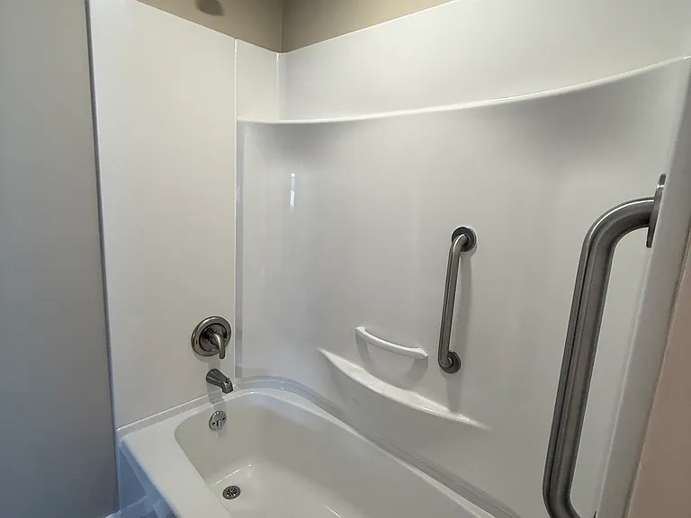 1539 Crawford Ave — Photo 19