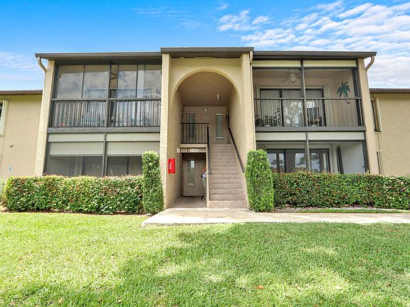 2nd image of 715 Sunny Pine Way #B1
