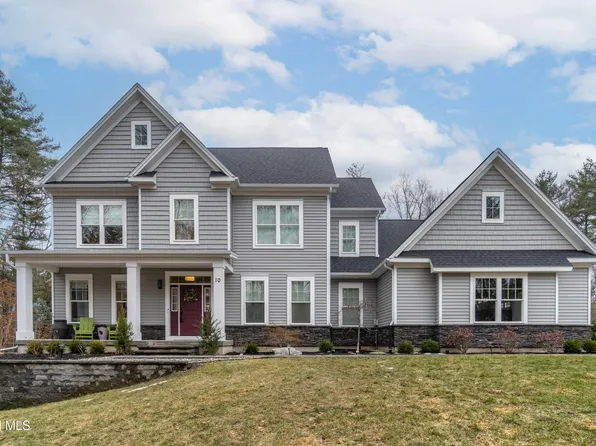 10 Jennifer Lane, Ballston Spa, NY 12020