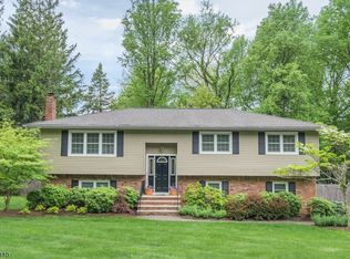 1 Longhill Rd, Randolph, NJ 07869