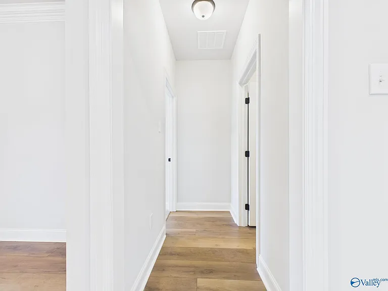 15573 Bees St — Photo 15