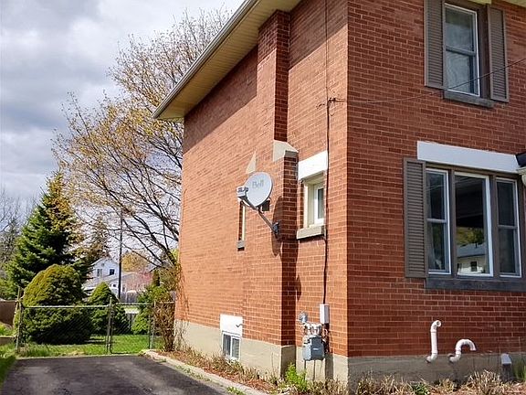 3rd image of 42 Harcourt St