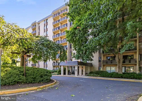 6001 Arlington Blvd #504 Photo 1 6001 Arlington Blvd #504 Photo 1