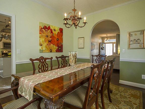 2nd image of 699 Majestic Oak Dr