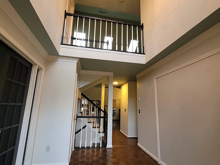 5917 Manor Pl — Photo 8