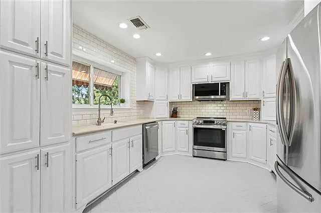 100 Southern Star Dr — Photo 14
