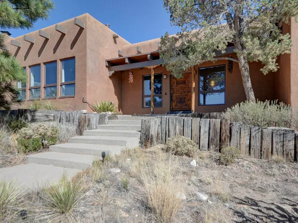 1219 Rockrose Rd NE, Albuquerque, NM 87122