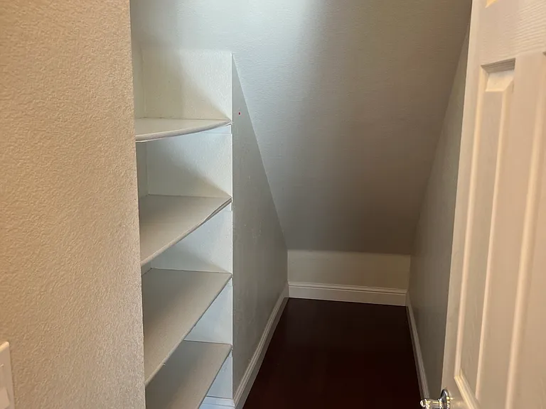 188 W Charlene Ct — Photo 10