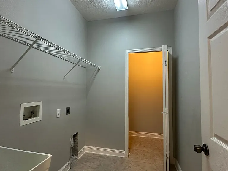 418 Brentwood Club Cv — Photo 13