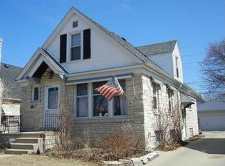 2954 S 44th St, Milwaukee, WI 53219