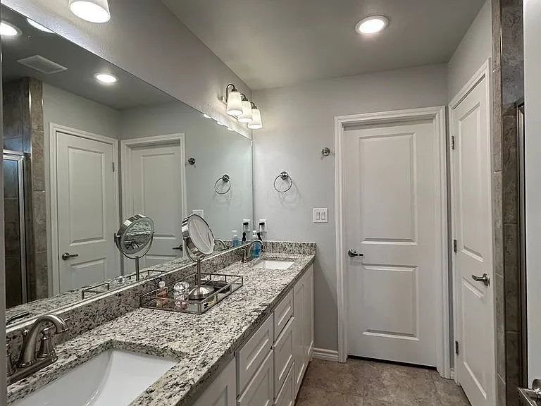 2032 Twin Falls Dr — Photo 17