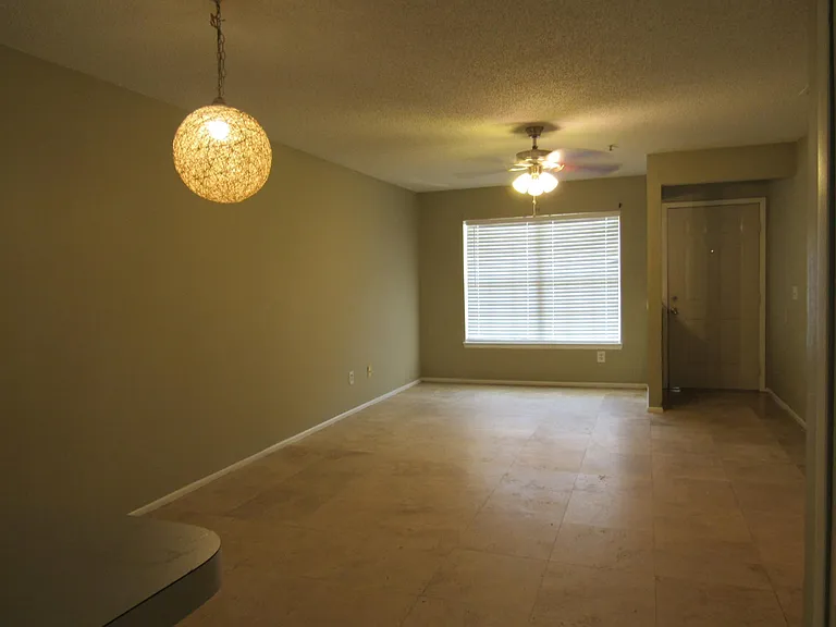 109 Reserve Cir #113 — Photo 22