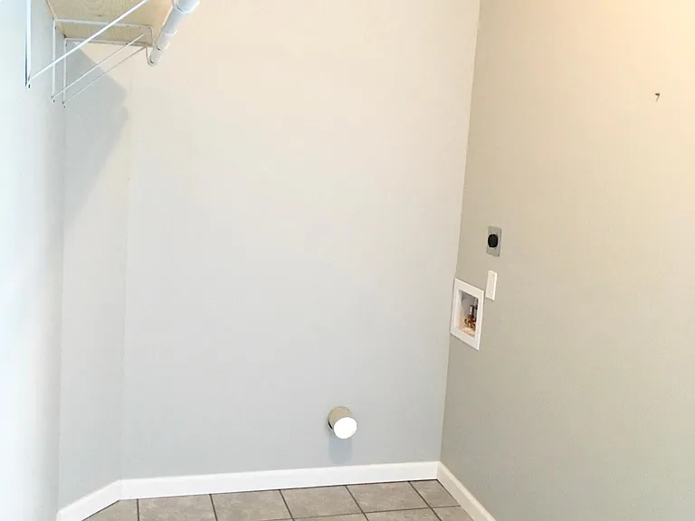 940 N 2nd St — Photo 10