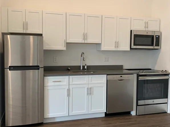 124 Market St #401, Philadelphia, PA 19106
