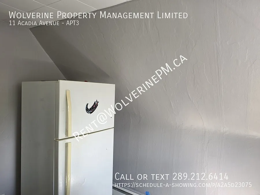 Bright 2-Bedroom Condo-Style Unit with High Ceilings & Large Closets — Photo 2