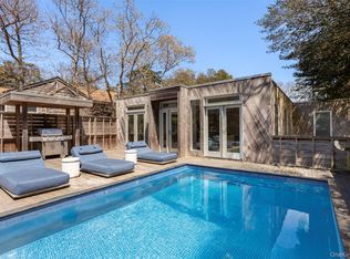 39 Lone Hill Walk, Sayville, NY 11782